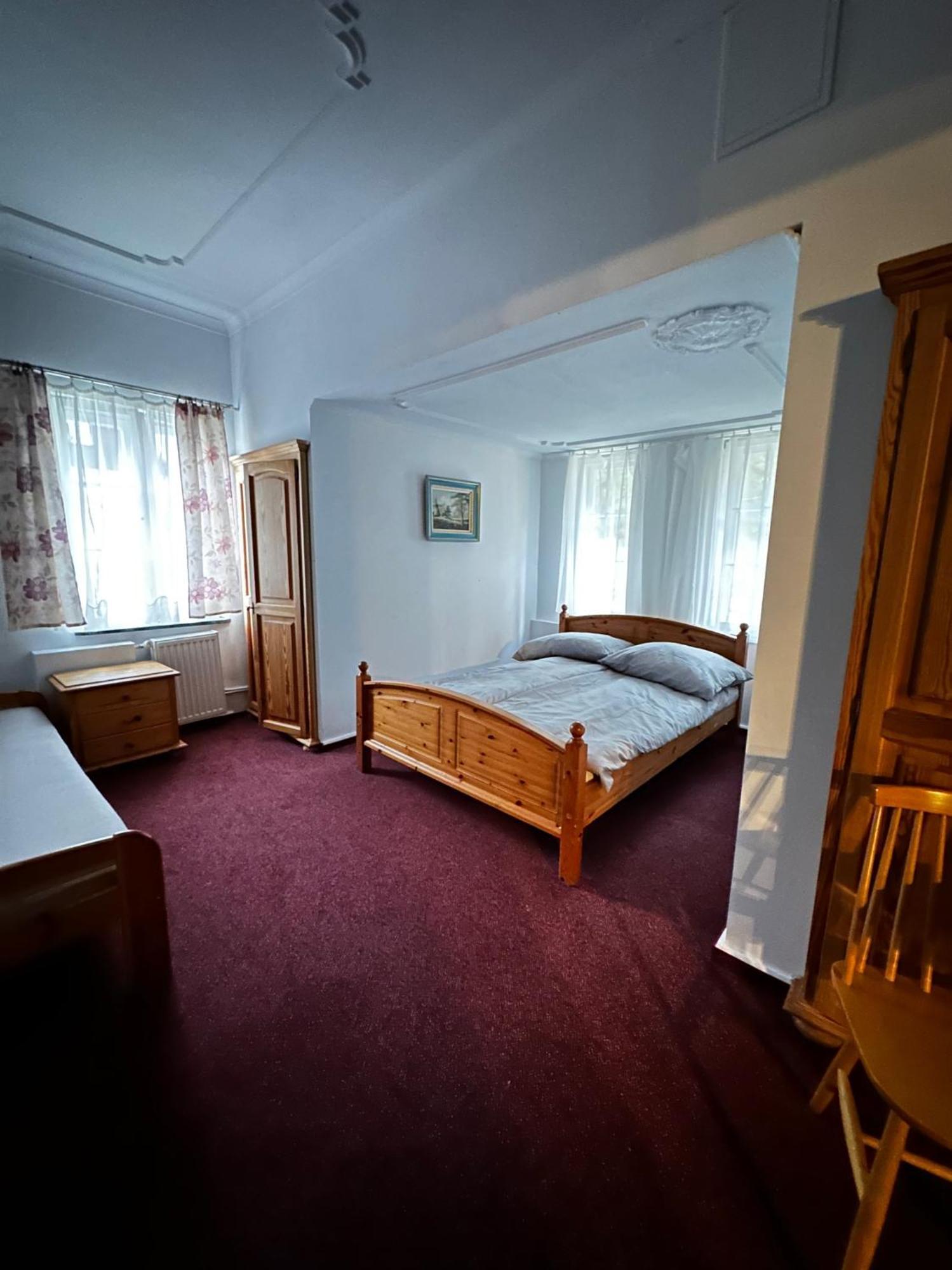 Hotel Krasnoludki Sosnówka Dış mekan fotoğraf